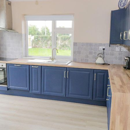 Beautiful Cottage With Gardens, Patio & Fireplace Dromahair Exteriér fotografie